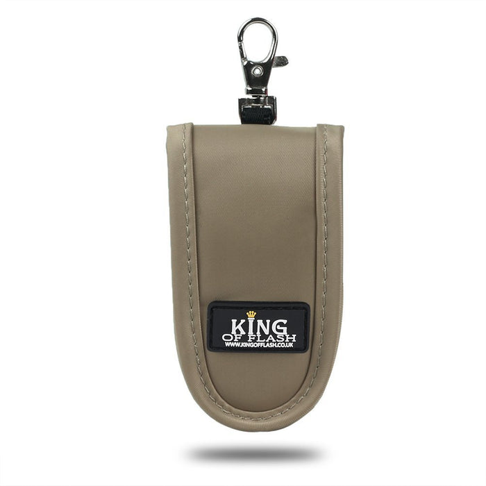 USB Flash Drive Portable Travel Memory Stick Shuttle Carry Case - Holds 2 USB Sticks with Keyring Hook
